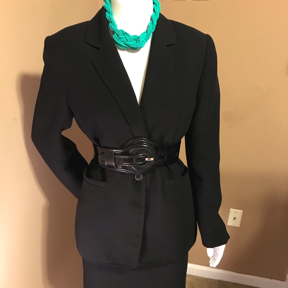 Tahari Blazer